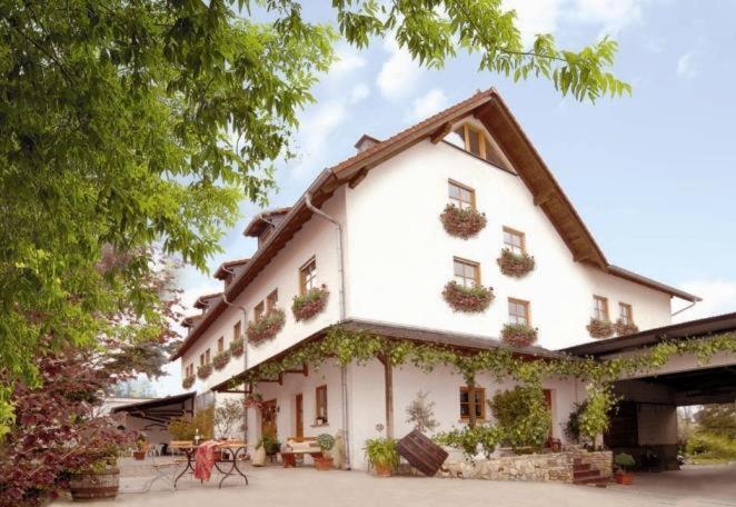 Winzerhotel Kinges-Kessel Morstadt Bagian luar foto